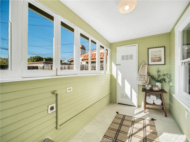 243 Ximeno Avenue, Long Beach, CA 90803