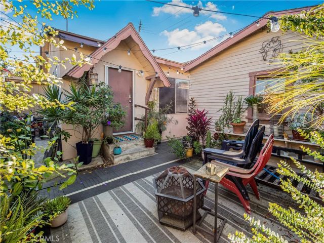 243 Ximeno Avenue, Long Beach, CA 90803