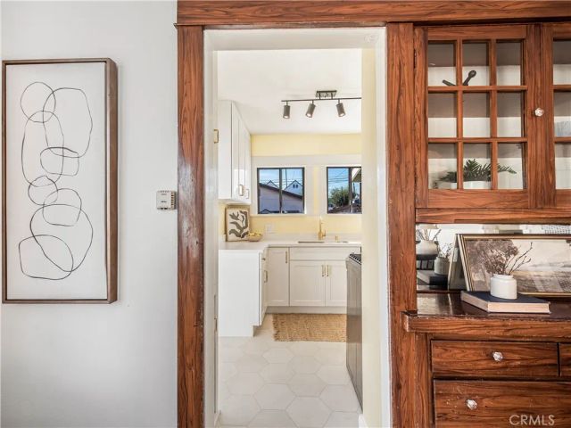 243 Ximeno Avenue, Long Beach, CA 90803