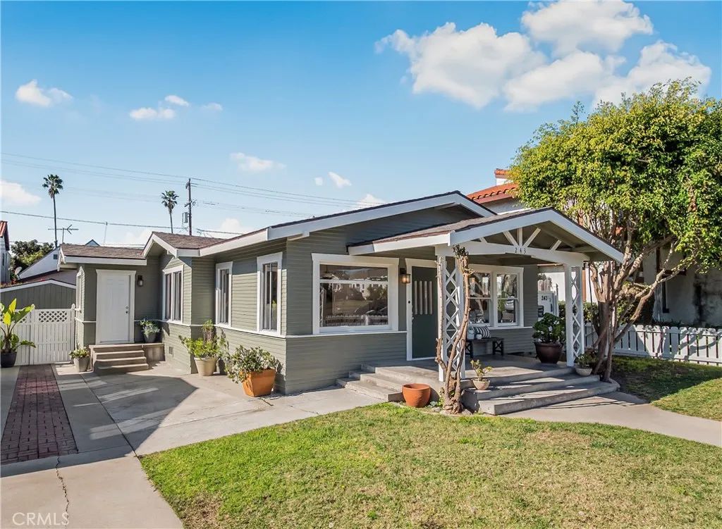 243 Ximeno Avenue, Long Beach, CA 90803