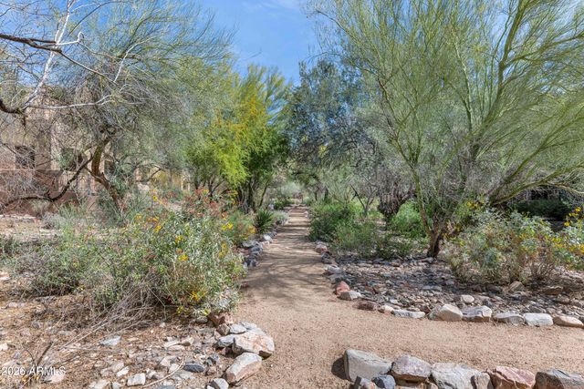 16600 N THOMPSON PEAK Parkway 2060, Scottsdale, AZ 85260