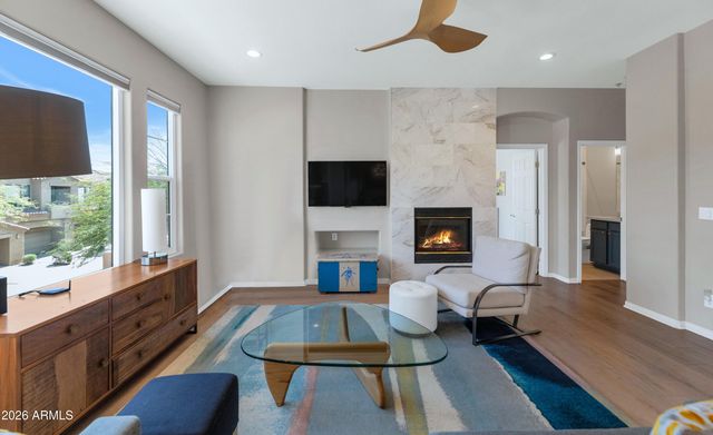 16600 N THOMPSON PEAK Parkway 2060, Scottsdale, AZ 85260