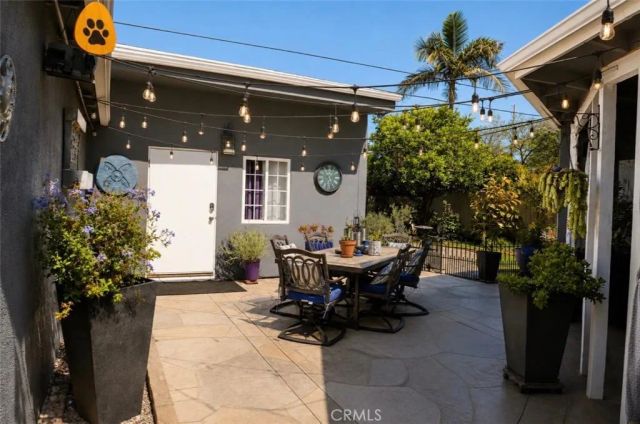 6212 Langdon Avenue, Van Nuys, CA 91411