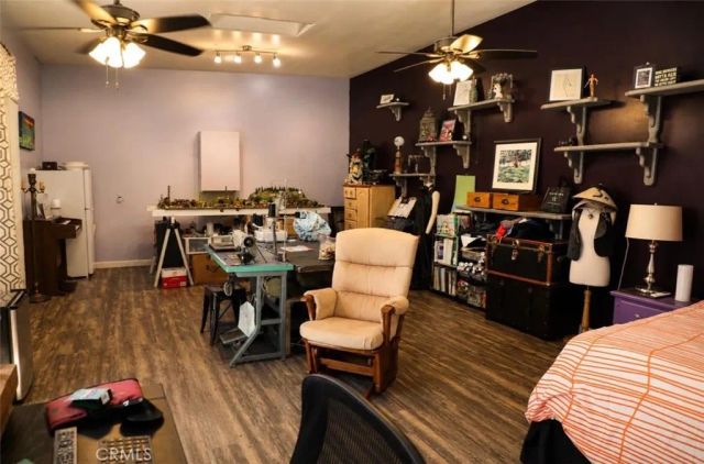 6212 Langdon Avenue, Van Nuys, CA 91411