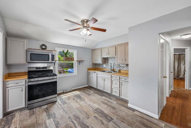 8801 W Lawn AVENUE, Milwaukee, WI 53225