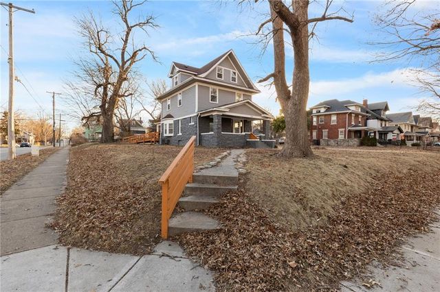 2961 Lockridge Avenue, Kansas City, MO 64128
