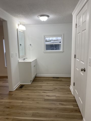 404B Dorris Rd, Portland, TN 37148