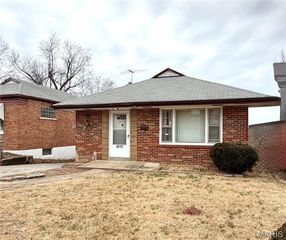 4415 Stivers Street, Northwoods, MO 63121