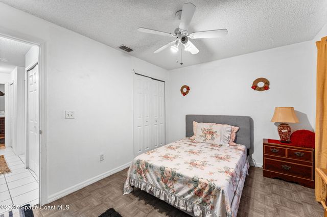 398 Taunton Road SW, Palm Bay, FL 32908