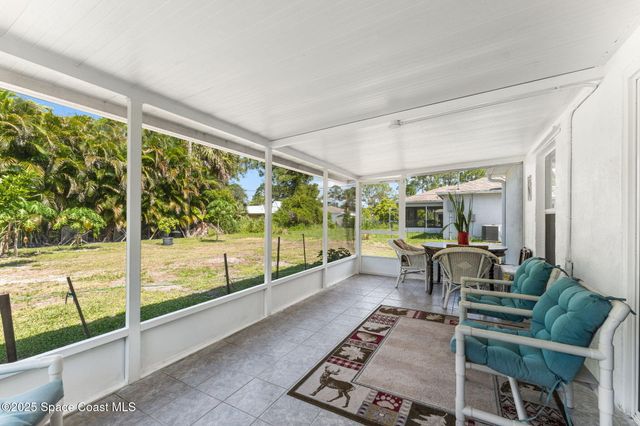 398 Taunton Road SW, Palm Bay, FL 32908