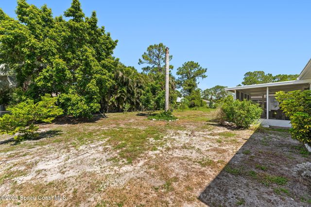 398 Taunton Road SW, Palm Bay, FL 32908