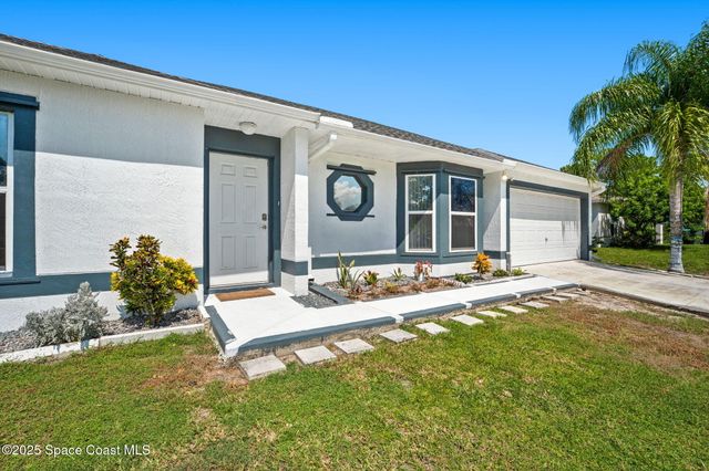 398 Taunton Road SW, Palm Bay, FL 32908