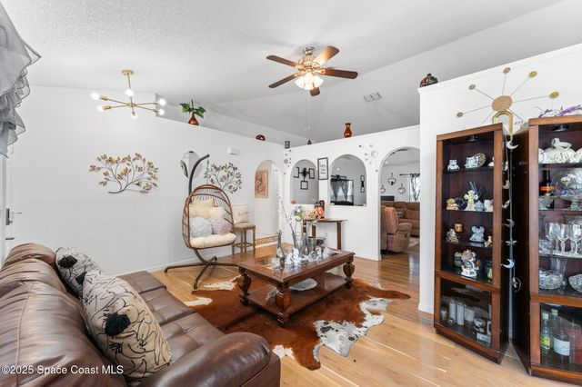 398 Taunton Road SW, Palm Bay, FL 32908