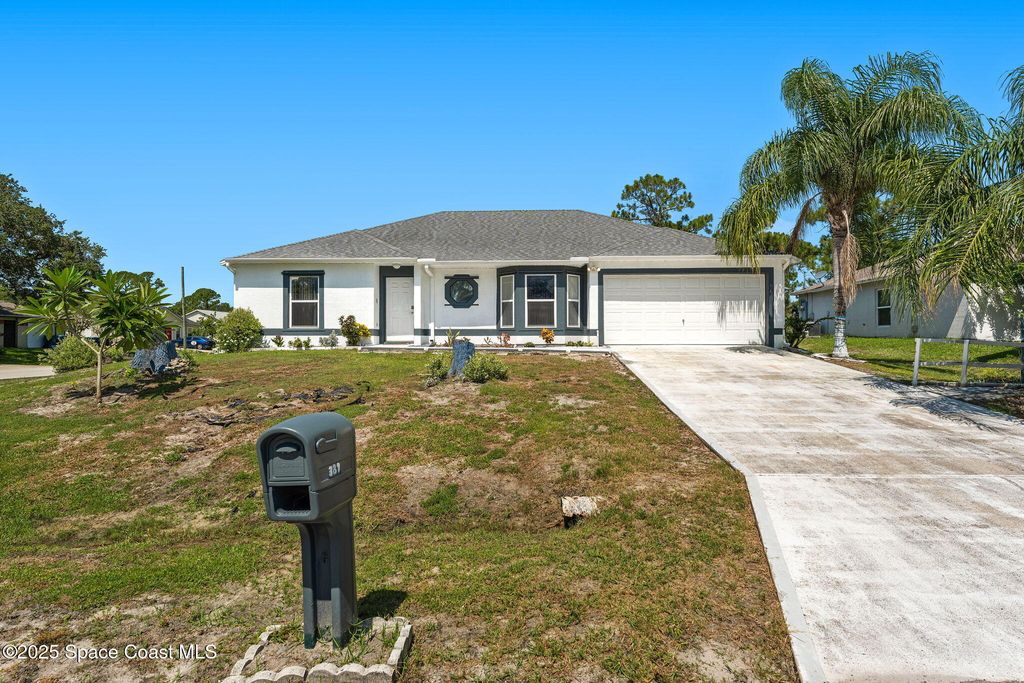 398 Taunton Road SW, Palm Bay, FL 32908