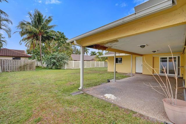 1236 NW 15th Street, Boca Raton, FL 33486