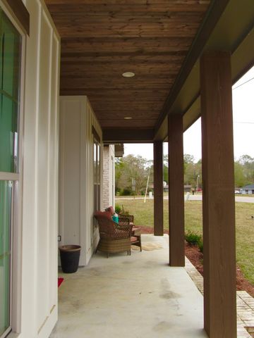 64 Country Park Dr., Petal, MS 39465