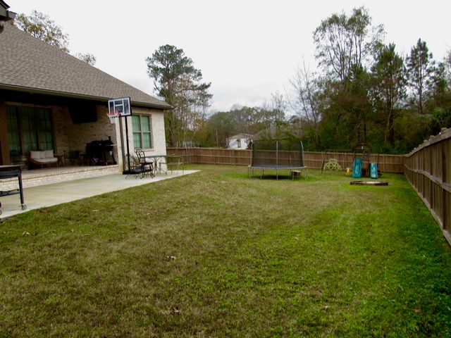 64 Country Park Dr., Petal, MS 39465