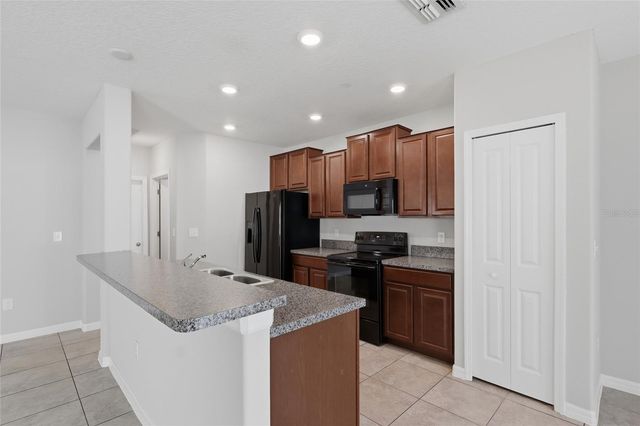 7412 FRENCH MARIGOLD AVENUE, Tampa, FL 33619