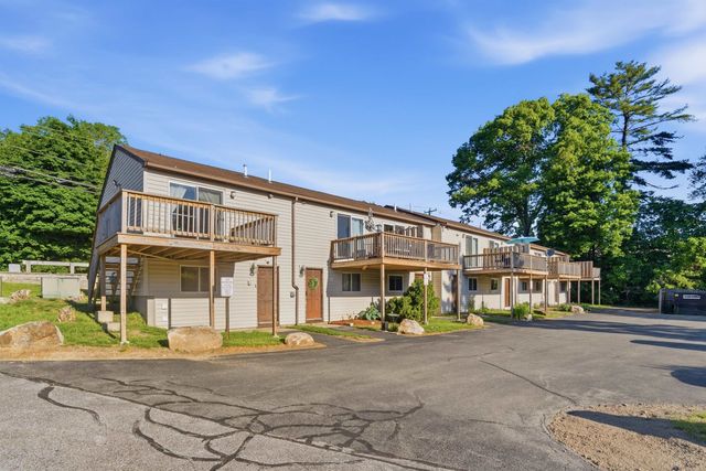 897 Mammoth Rd Apt 8, Manchester, NH 03104