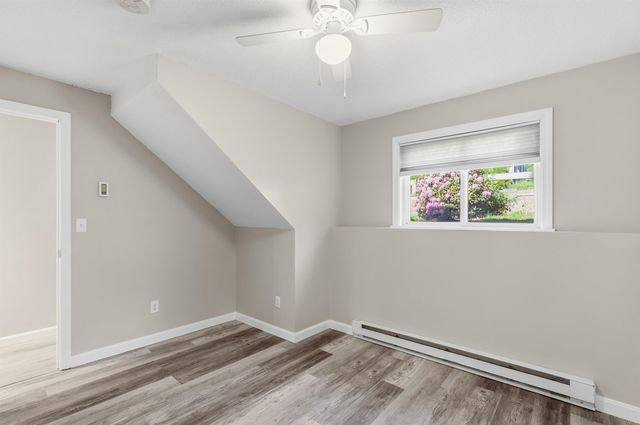 897 Mammoth Rd Apt 8, Manchester, NH 03104