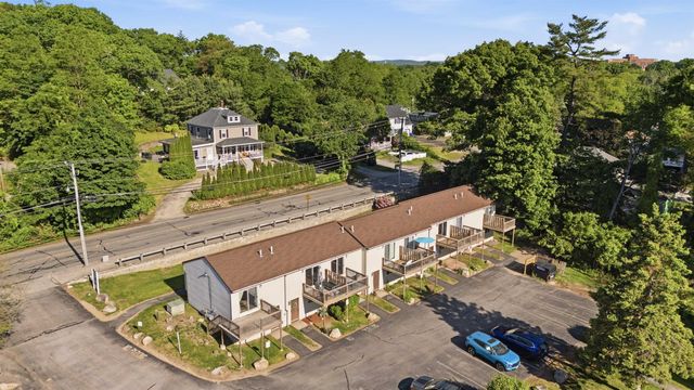 897 Mammoth Rd Apt 8, Manchester, NH 03104
