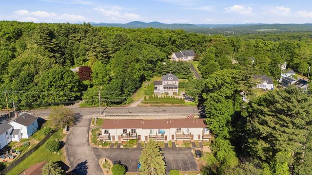 897 Mammoth Rd Apt 8, Manchester, NH 03104