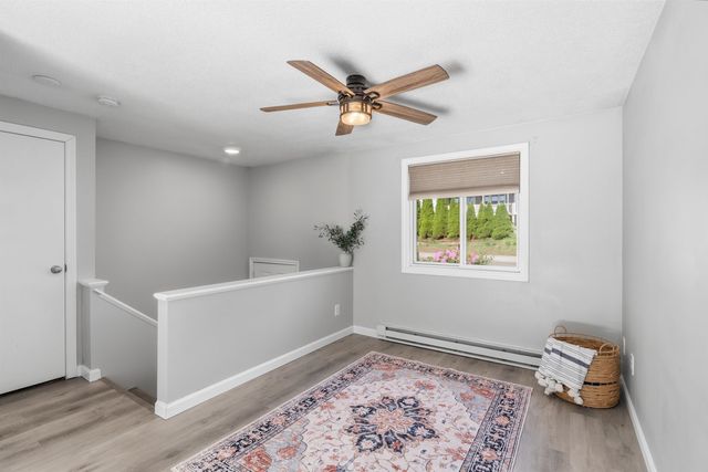 897 Mammoth Rd Apt 8, Manchester, NH 03104