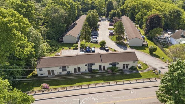 897 Mammoth Rd Apt 8, Manchester, NH 03104