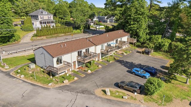 897 Mammoth Rd Apt 8, Manchester, NH 03104