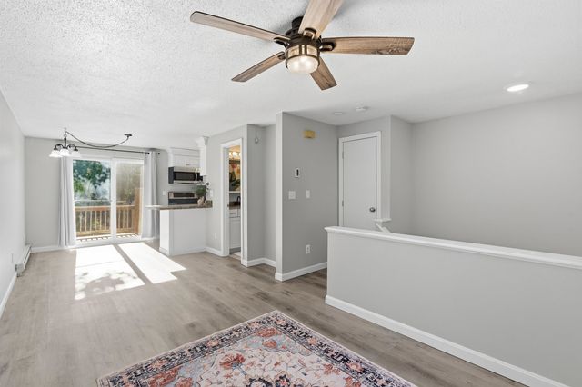 897 Mammoth Rd Apt 8, Manchester, NH 03104