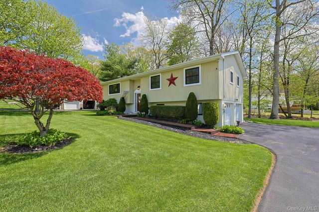 17 Red Oak Terrace, Newburgh, NY 12550