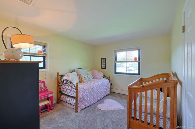 17 Red Oak Terrace, Newburgh, NY 12550
