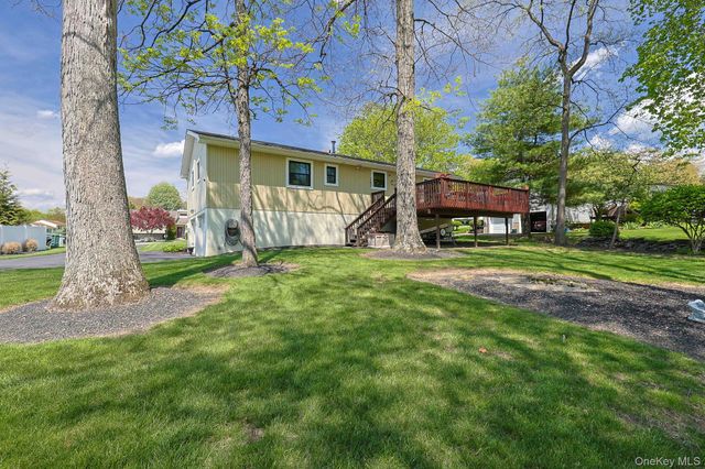 17 Red Oak Terrace, Newburgh, NY 12550