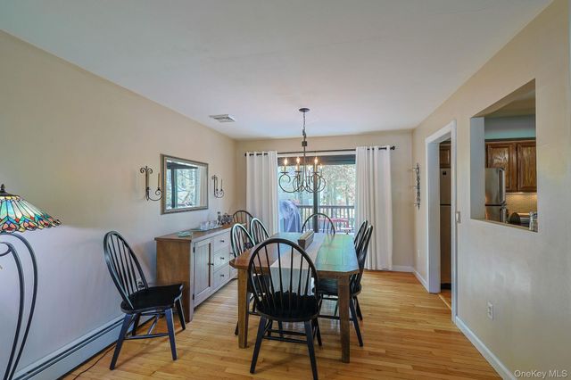 17 Red Oak Terrace, Newburgh, NY 12550