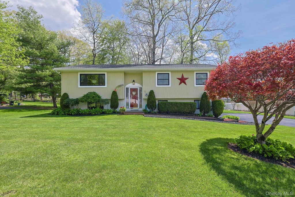 17 Red Oak Terrace, Newburgh, NY 12550