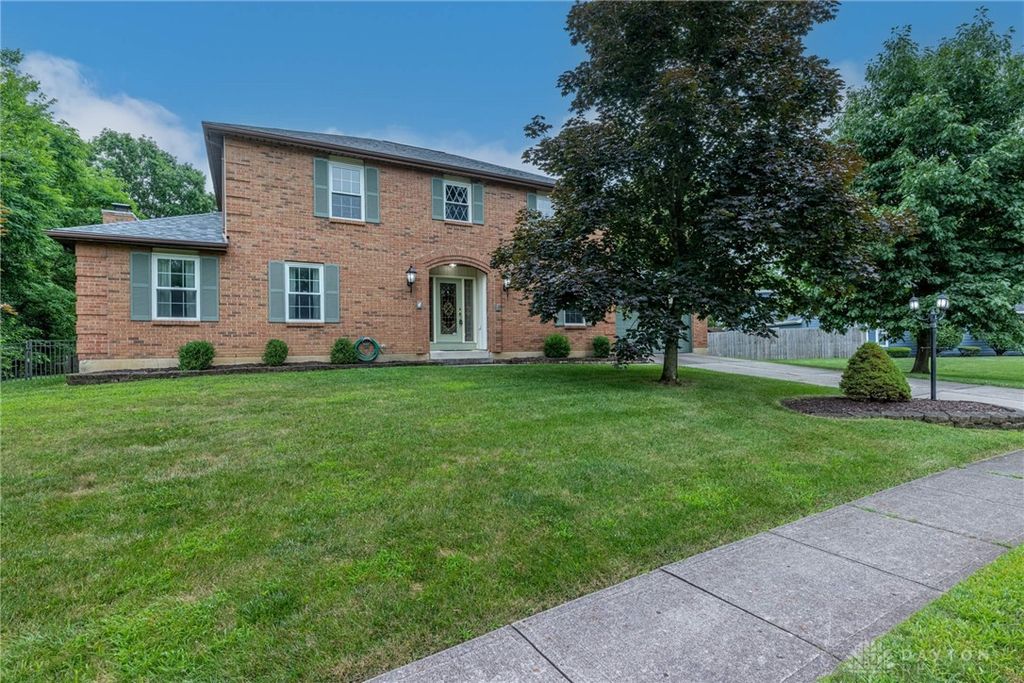 7608 Painted Turtle Drive, Dayton, OH 45414