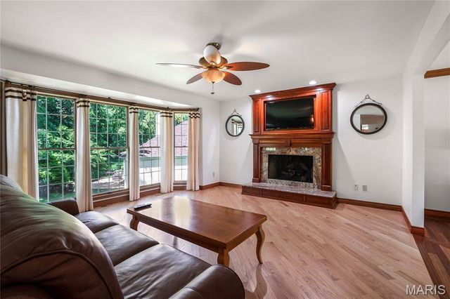 12823 Tammy Kay Drive, St Louis, MO 63128