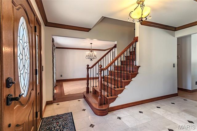 12823 Tammy Kay Drive, St Louis, MO 63128