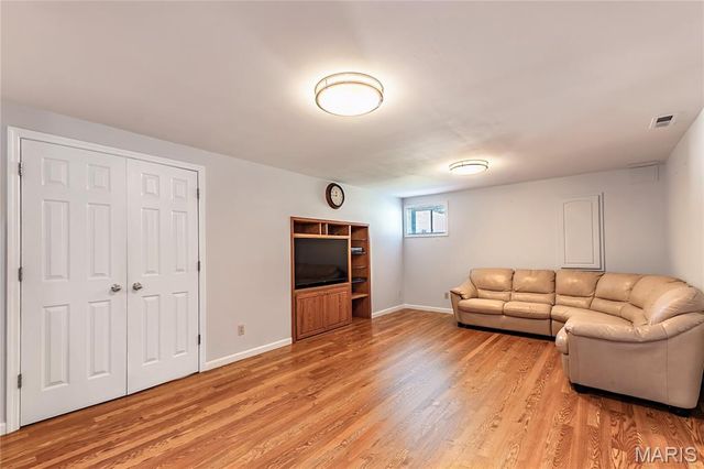 12823 Tammy Kay Drive, St Louis, MO 63128