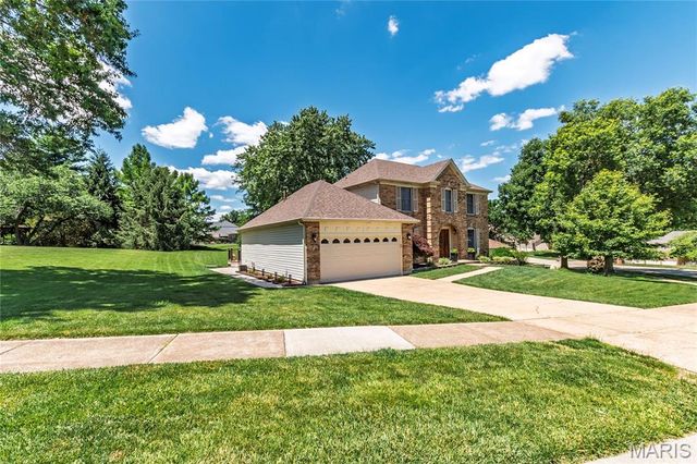 12823 Tammy Kay Drive, St Louis, MO 63128