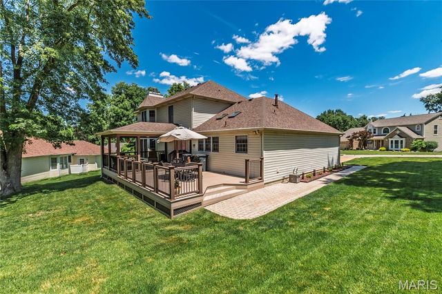 12823 Tammy Kay Drive, St Louis, MO 63128