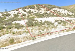 13235 Littlehorn Drive, Lake Elizabeth, CA 93532