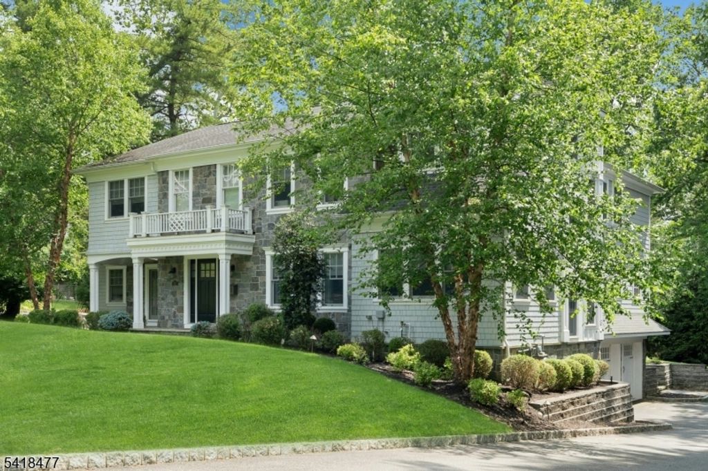 20 Sylvan Way, Millburn Twp., NJ 07078 — photo 2