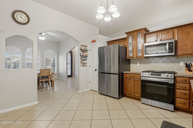 12941 Hidden Grove Drive, El Paso, TX 79938