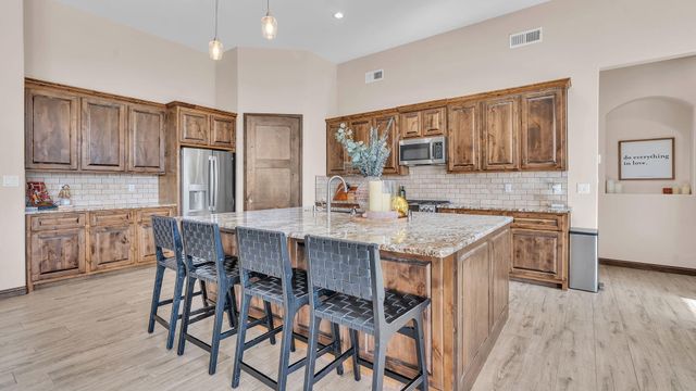 2273 Calle De Ortiz SW, Los Lunas, NM 87031