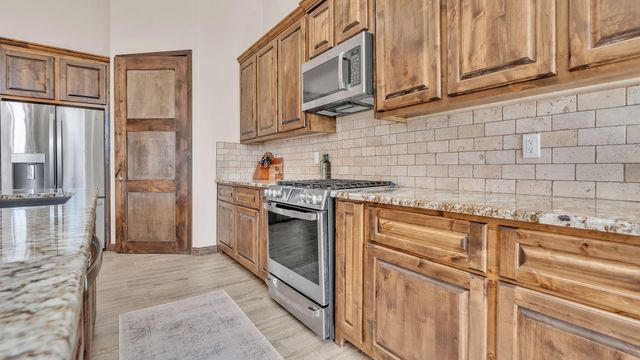 2273 Calle De Ortiz SW, Los Lunas, NM 87031