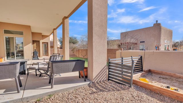 2273 Calle De Ortiz SW, Los Lunas, NM 87031