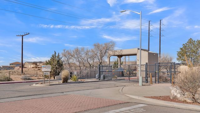 2273 Calle De Ortiz SW, Los Lunas, NM 87031