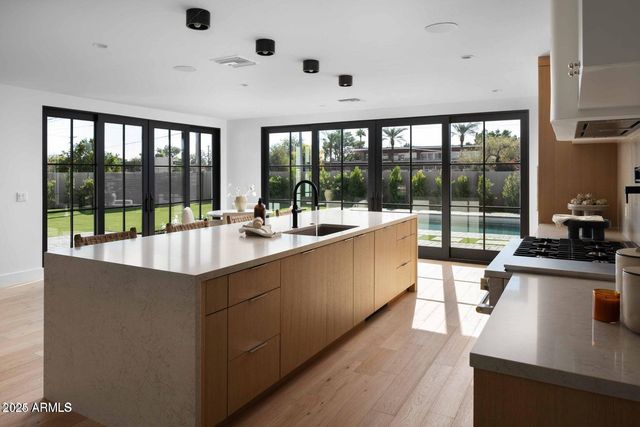 6039 E CALLE CAMELIA --, Scottsdale, AZ 85251