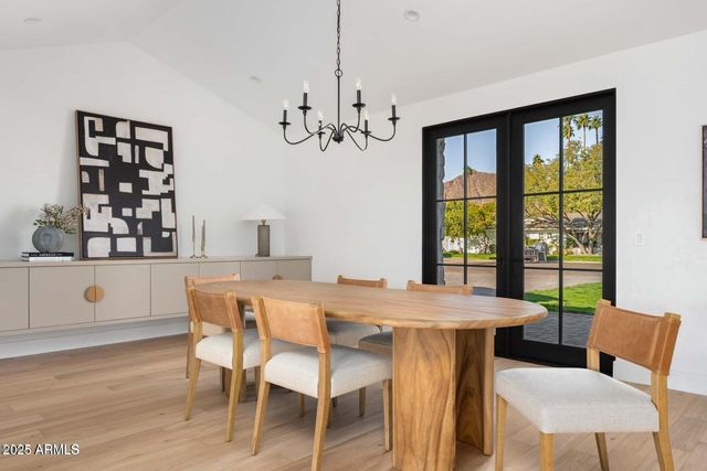 6039 E CALLE CAMELIA --, Scottsdale, AZ 85251